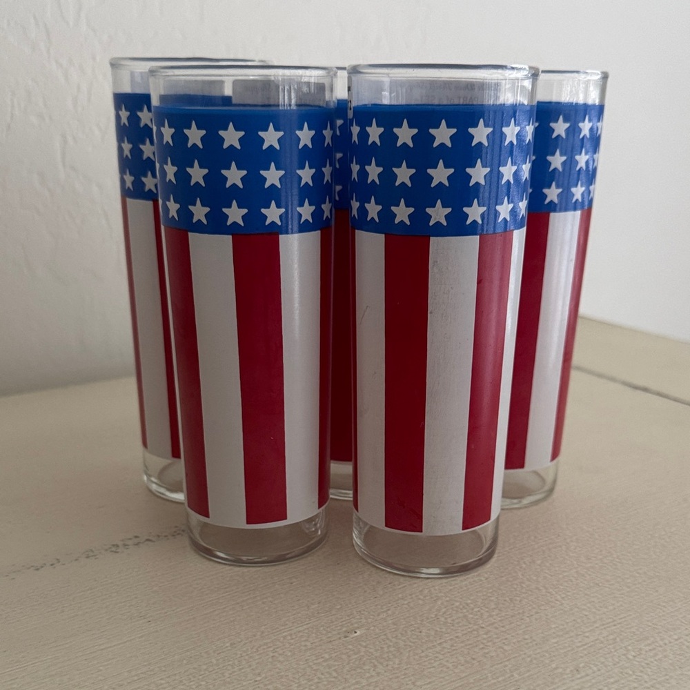 Vintage Patriotic American Flag (5piece) Glass Beverage Set